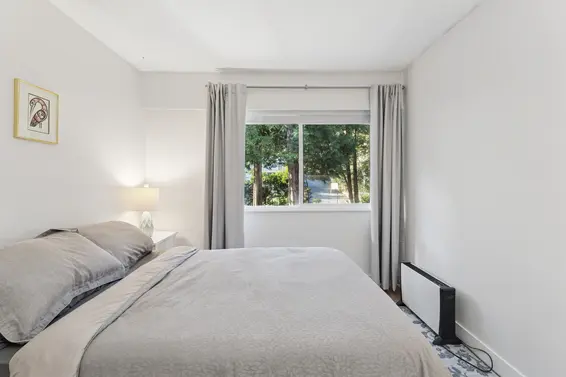 2060 Deep Cove Crescent, North Vancouver For Sale - image 15