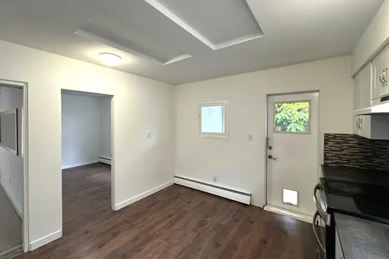 164 East 10th Street, North Vancouver For Sale - image 15