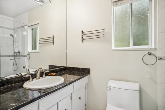 2541 Hyannis Point, North Vancouver For Sale - image 20