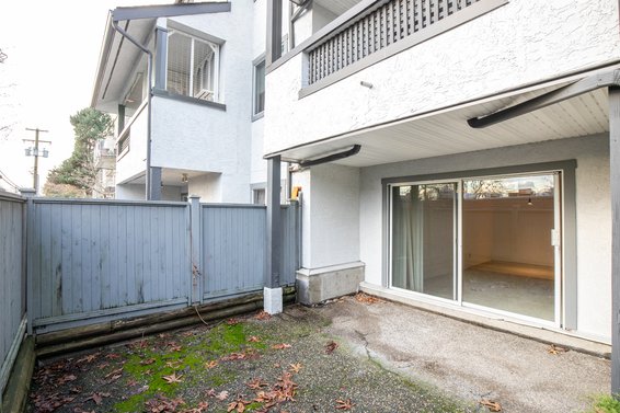 109 809 West 16th Street, North Vancouver