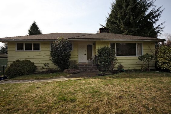 2829 Aurora Road, North Vancouver
