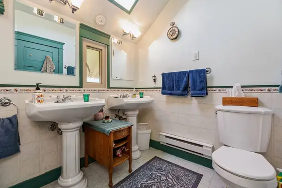 234 West Windsor Road, North Vancouver For Sale - image 28