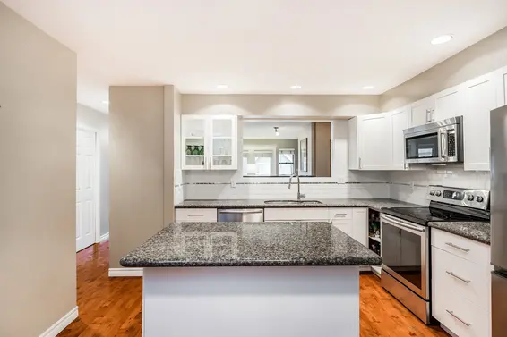 Kitchen 2 - 3 229 East 8th Street, North Vancouver  