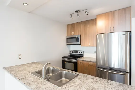 Kitchen 5 - 307-360 East 2nd Street, North Vancouver  