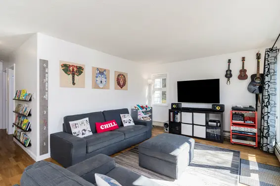 108 156 West 21st Street, North Vancouver For Sale - image 2