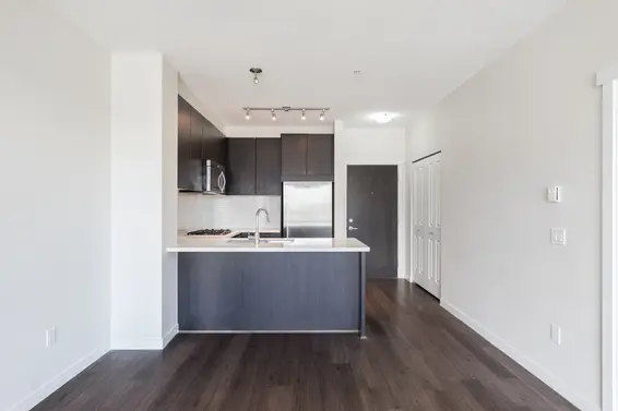 210 717 Chesterfield Avenue, North Vancouver For Sale - image 5