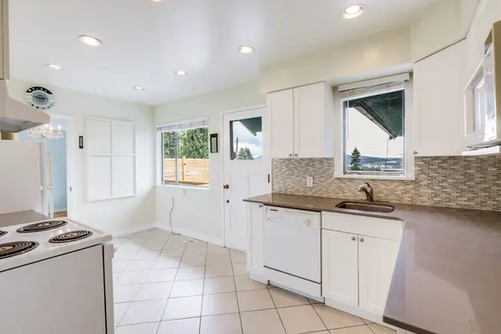 1043 Whitchurch Street, North Vancouver For Sale - image 13