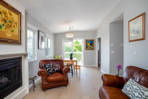 201 1523 Bowser Avenue, North Vancouver For Sale - image 3