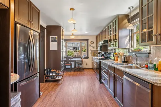 234 West Windsor Road, North Vancouver For Sale - image 12