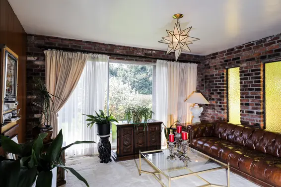 Sunroom - 329 East 27th Street  