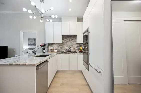 112 185 Victory Ship Way, North Vancouver For Sale - image 11