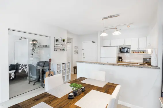 Dining - 411-3629 Deercrest Drive, North Vancouver  