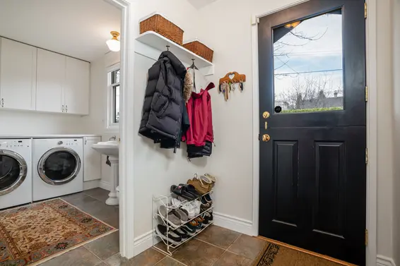 424 East Keith Road, North Vancouver For Sale - image 26