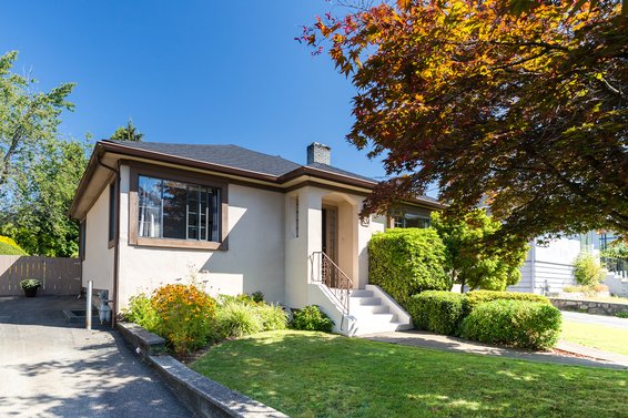 524 East Keith Road, North Vancouver