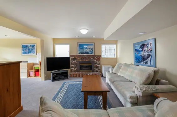 4395 Starlight Way, North Vancouver For Sale - image 28