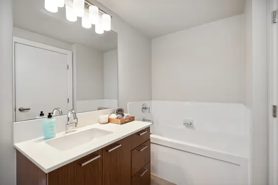 306 1330 Marine Drive, North Vancouver For Sale - image 17