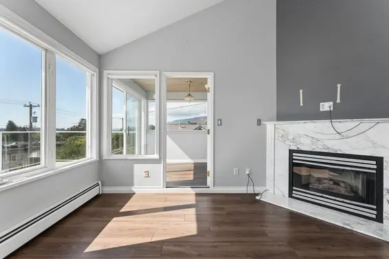 2 221 West 6th Street, North Vancouver For Sale - image 7