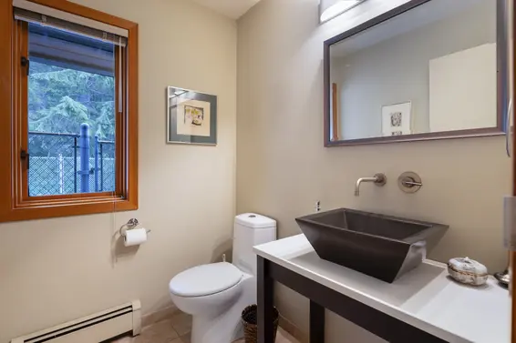 2022 Blairview Avenue, North Vancouver For Sale - image 26