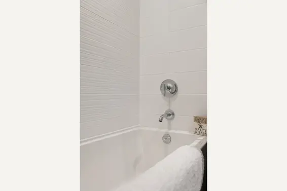 406 3606 Aldercrest Drive, North Vancouver For Sale - image 23