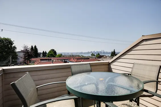 Rooftop deck  
