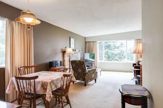 202 West 27th Street, North Vancouver For Sale - image 4
