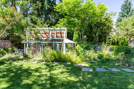 Backyard 4 - 3639 Campbell Avenue, North Vancouver  