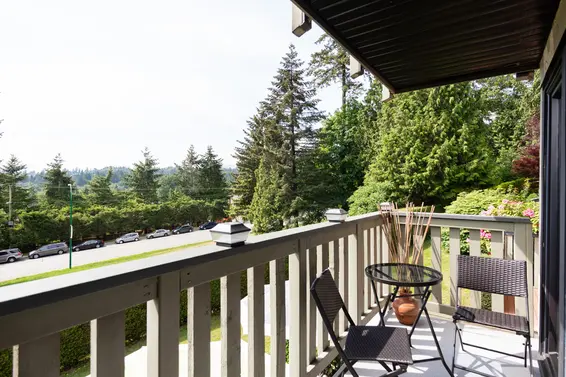 Deck - 1050 Lillooet Road, North Vancouver  