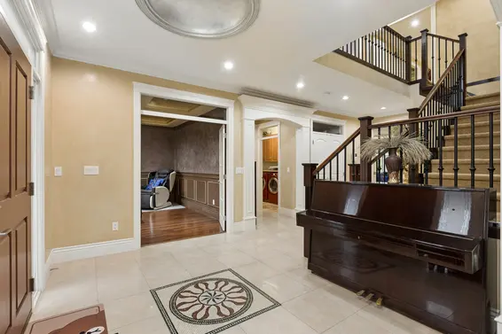 418 East 13th Street, North Vancouver For Sale - image 25