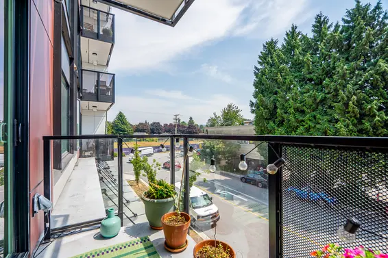 211 1496 Charlotte Road, North Vancouver For Sale - image 25