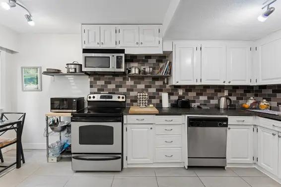 2060 Deep Cove Crescent, North Vancouver For Sale - image 8