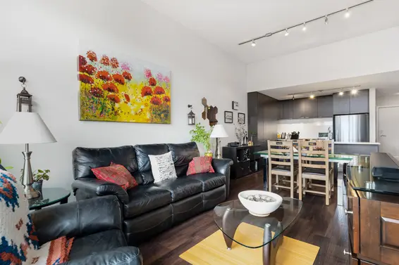 512 1679 Lloyd Avenue, North Vancouver For Sale - image 3