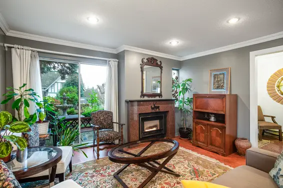 1516 Mahon Avenue, North Vancouver For Sale - image 1