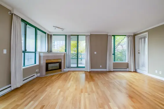 3D 328 Taylor Way, West Vancouver For Sale - image 2