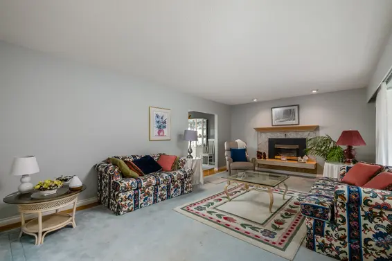 4395 Starlight Way, North Vancouver For Sale - image 2