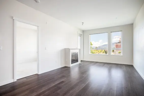 210 717 Chesterfield Avenue, North Vancouver For Sale - image 9