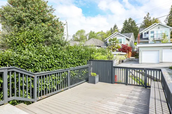 Deck - 312 East 27th Street, North Vancouver  