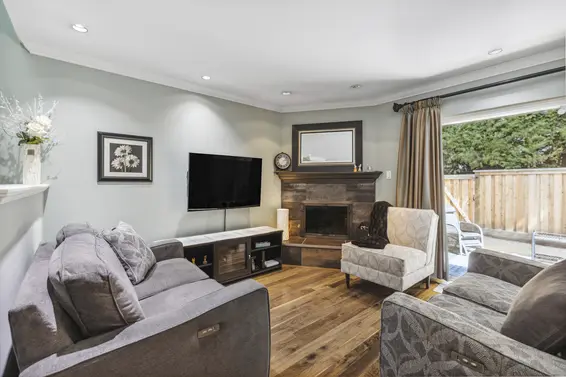 1287 Emery Place, North Vancouver For Sale - image 1
