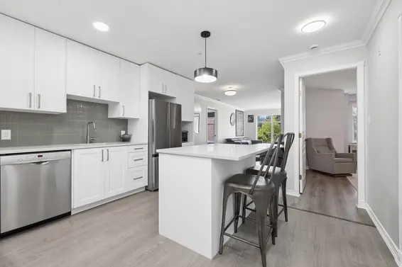 201 1140 Strathaven Drive, North Vancouver For Sale - image 16