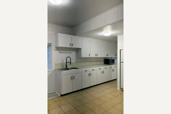 166 East 10th Street, North Vancouver For Sale - image 7