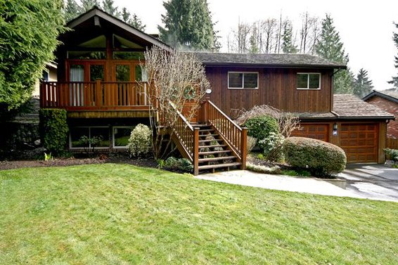 5222 Sarita Avenue, North Vancouver