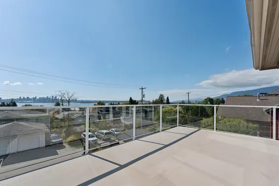 2 221 West 6th Street, North Vancouver For Sale - image 10