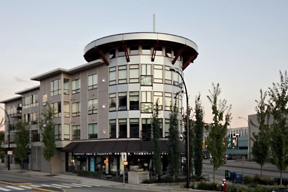 401-935 W 16th Street, North Vancouver