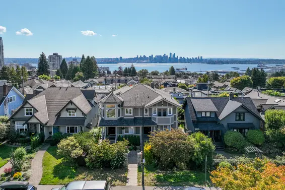 2 221 West 6th Street, North Vancouver For Sale - image 64