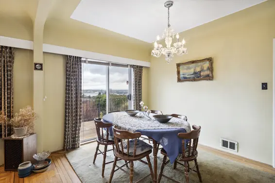 185 West Balmoral Road, North Vancouver For Sale - image 8