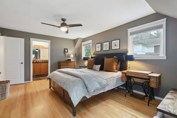 4081 Ruby Avenue, North Vancouver For Sale - image 20