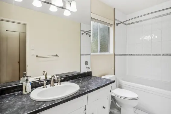 2541 Hyannis Point, North Vancouver For Sale - image 23