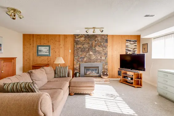 Recreation Room - 1984 Hyannis Drive, North Vancouver  