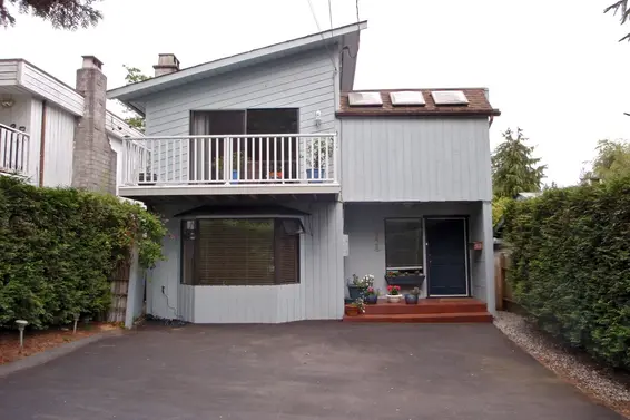 4238 Hoskins Road  
