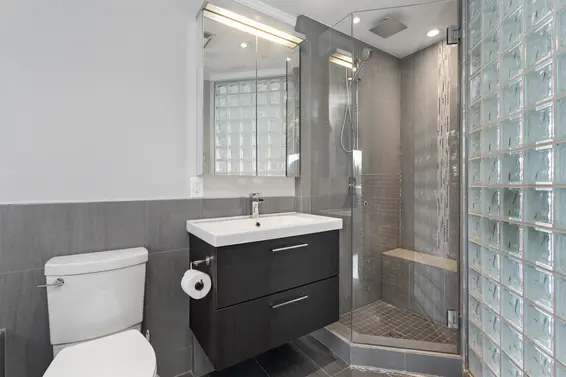 2 221 West 6th Street, North Vancouver For Sale - image 39