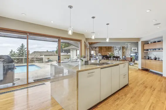 2022 Blairview Avenue, North Vancouver For Sale - image 16